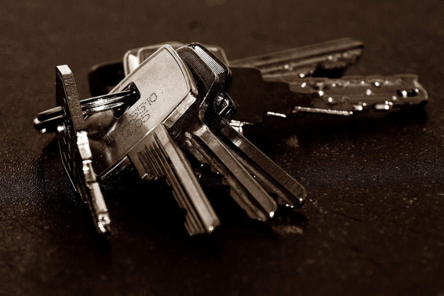 Schlüsselbund als Symbol für IT-Administration, Benutzerrechte und Zugriffsverwaltung